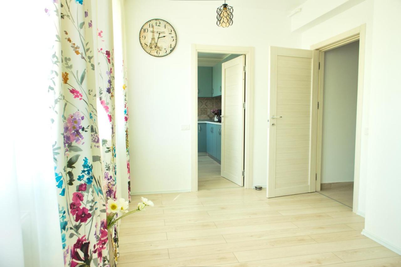 Cozy Flowers Studio - Fast Wi-Fi & Washer-Dryer 布拉索夫 外观 照片